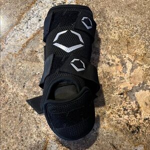 Kids baseball leg protector